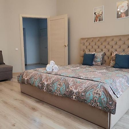 Ferienwohnung Трц Kostanay Plaza Exterior foto